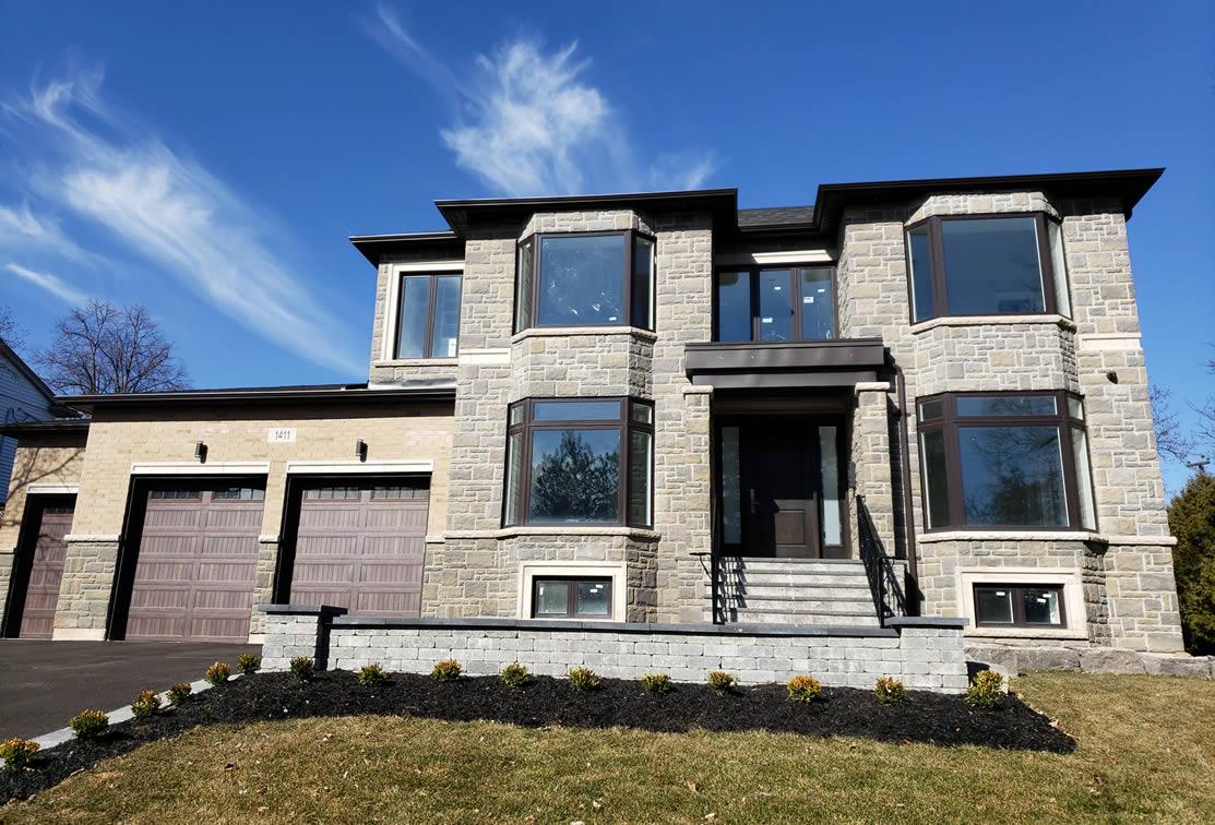 Tyandaga Park Drive Custom Home by Pierre Urban Architects Inc