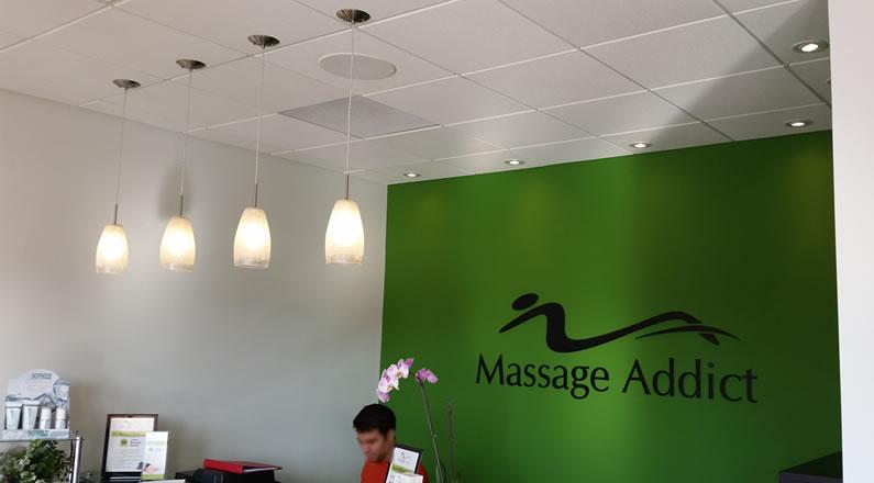 Massage Addict Clinic Renovation by Pierre Urban Architects Inc